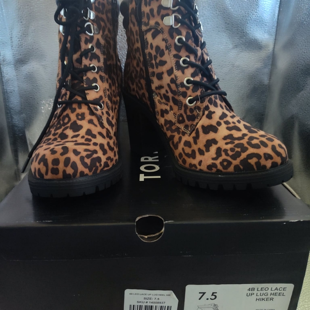 Lace-Up Hiker Boot - Leopard Faux Suede (WW) - Picture 4 of 5
